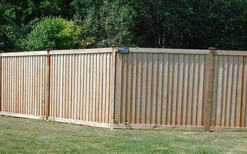 The Ultimate Guide To Picket Top Privacy Fence: Pros And Cons