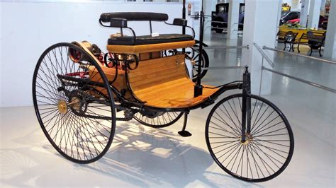 The First Car With A Built-In Brake Pedal - 1886 Benz Patent-Motorwagen