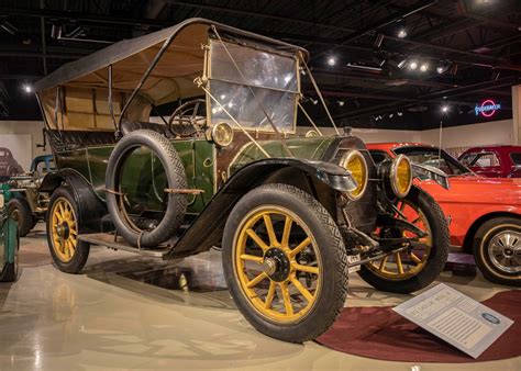 The First Car To Have A Built-In Electric Starter Was The 1912 Cadillac