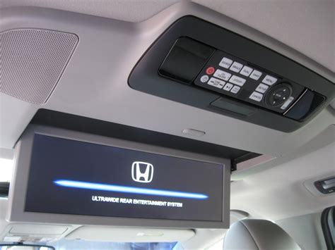The First Car To Have A Rear-Seat Dvd Entertainment System: 1999 Honda
Odyssey