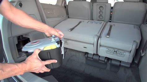 The First Car With A Built-In Vacuum Cleaner Was The 2014 Honda Odyssey