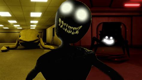 The Backrooms but in Roblox - YouTube