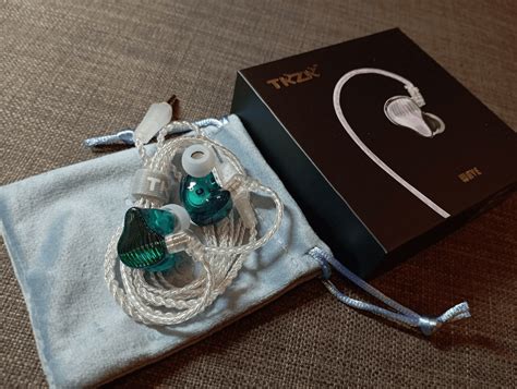 The Balanced Performer Earbuds