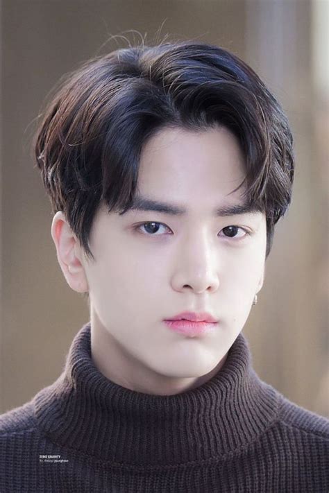 The Classic Comma Hair