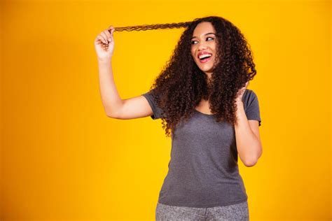 The Essential Benefits of Using a Leave-In