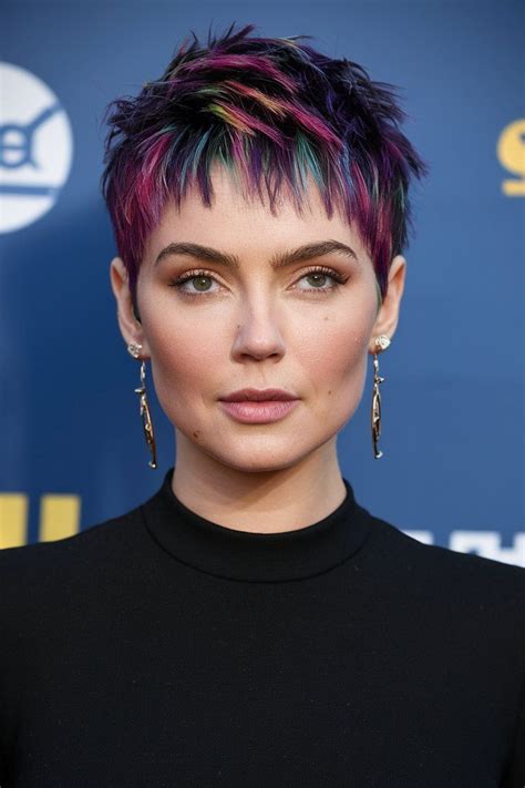 The Ever-Chic Pixie Cut