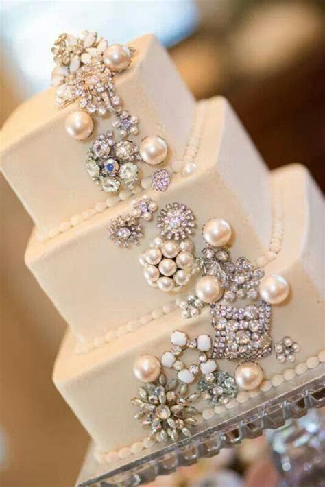 The Jewelry of the Wedding Cake