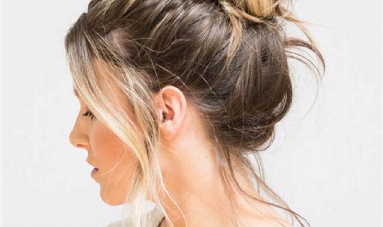 The Messy Bun: A Stylish and Practical Hairstyle
