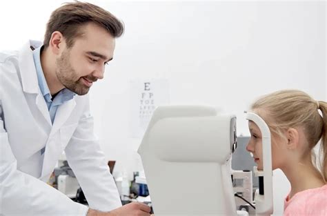 The Role of Opticians