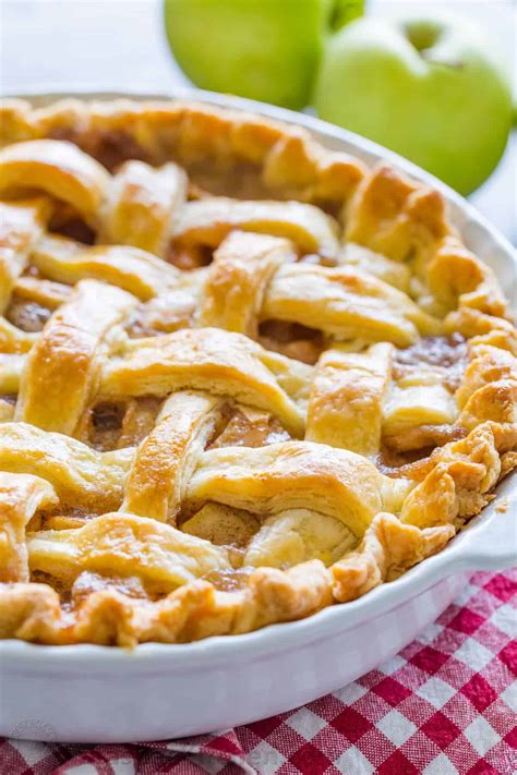 The Ultimate Apple Pie Recipe: Juicy, Tender, And Love At First Bite!