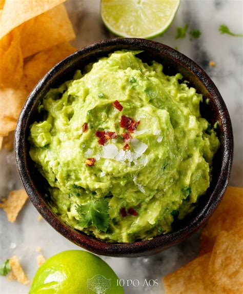 The Ultimate Guide to Making Delicious Guacamole with Rotel