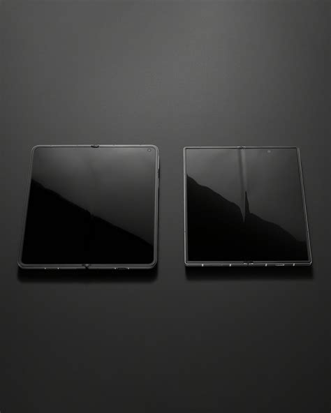 The crease is barely visible from some angles