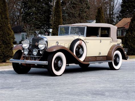 The First Car To Have A Built-In Am/Fm Radio Was The 1930 Cadillac