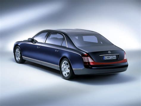 The First Car To Have A Built-In Refrigerator: 2002 Maybach 62