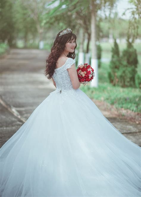 The importance of wedding dresses for a girl and for a wedding