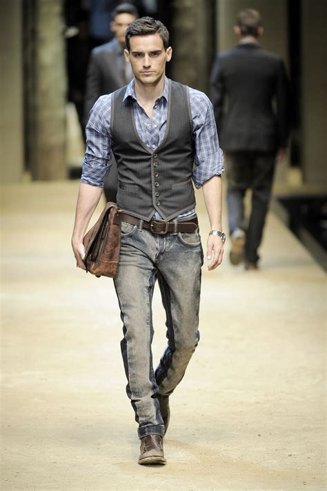 The way fashion dresses for men change every day!
