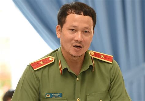 Thiếu tướng Vũ Hồng Văn
