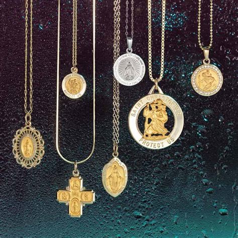 Things to Consider When Buying Religious Jewelry