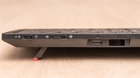 Thinkpad TrackPoint Keyboard II features