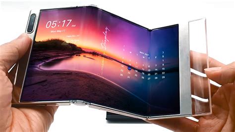 This Samsung stretchable display can stretch vertically to convert 2D videos into 3D content