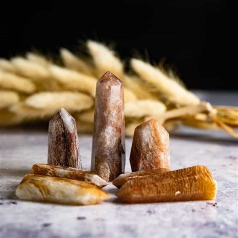 Unveiling the Mystical Powers of Thousand Layer Quartz – A Fascinating Guide to its Metaphysical Properties