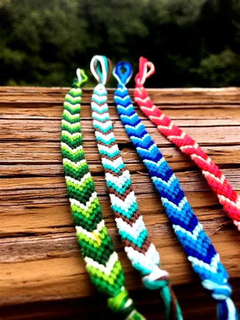 Three Color Friendship Bracelet Patterns