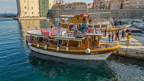 Three Islands Private Boat Trip Review: Beach BBQ Bliss