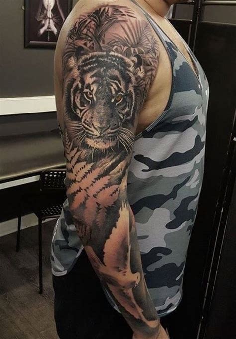 Pin by Kingconceited on tigre Lion head tattoos, Tiger