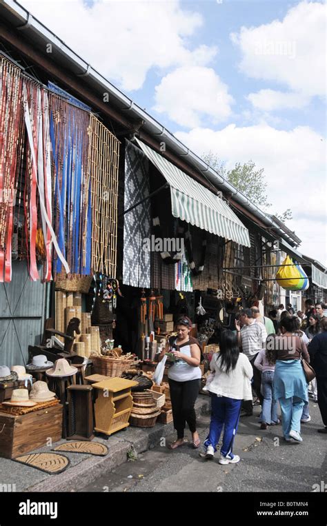 Tigre Delta Local Market