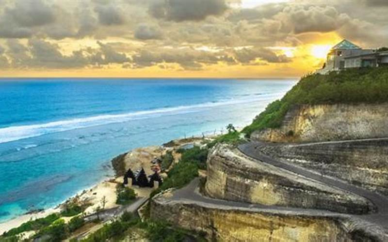 Tiket Masuk Pantai Melasti: Nikmati Keindahan Bali Dengan Harga Terjangkau