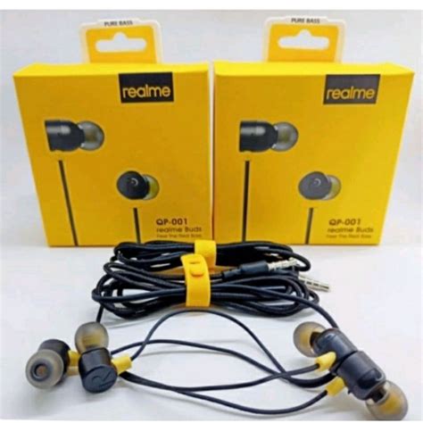 Berbagai tipe earphone Realme