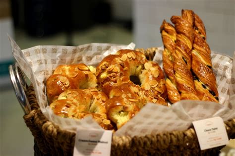 Tips Menyimpan Roti Tous Les Jours dengan Benar