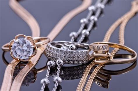 Tips for Buying Pawnshop Jewelry