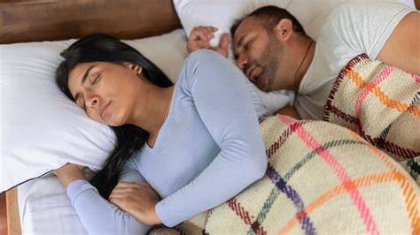 Tips for Taking Cozy Couple Pictures Sleeping