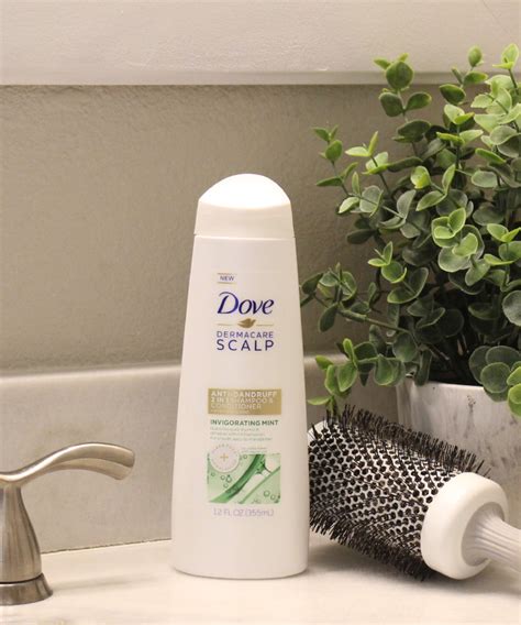 Tips for a Flaky Scalp and Using Dove DermaCare Scalp Series