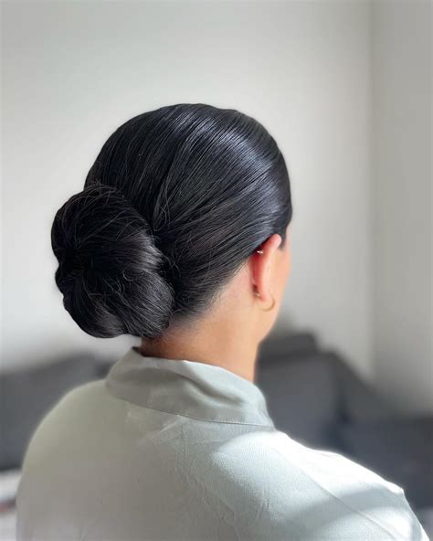 Tips for a Long-Lasting Slick Back Bun