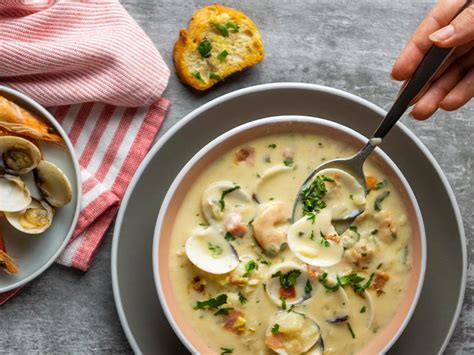 Tips for an Unforgettable Clam Chowder Experience