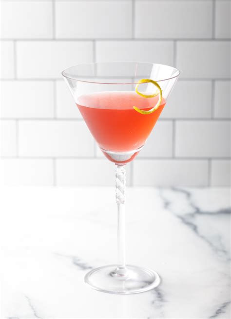 Tips for the Perfect Cosmopolitan