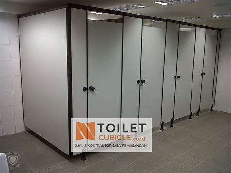 Toilet Cubicle Phenolic Yogyakarta