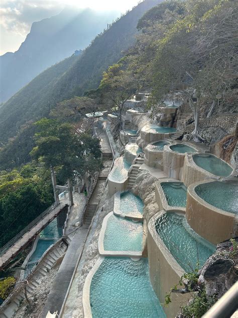 Tolantongo caves inside