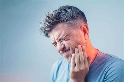 Have a Toothache? 7 Serious Reasons to Visit the Dentist ASAP