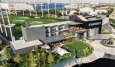Topgolf Megacity Crowd