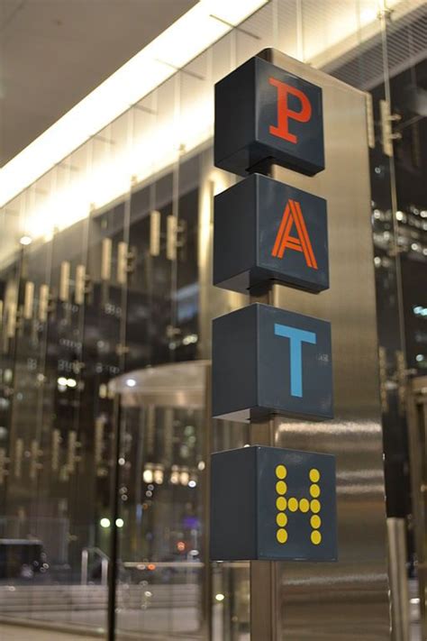 Toronto PATH colour coded system