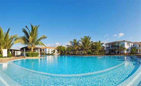 Tortuga Island Hotels