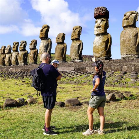 Tour Easter Island