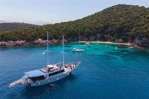 Tour Operator Sailing