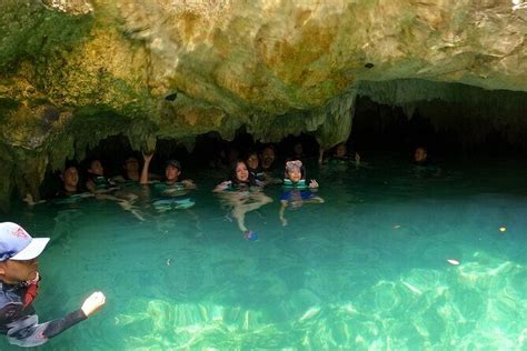Tour guide of cenotes