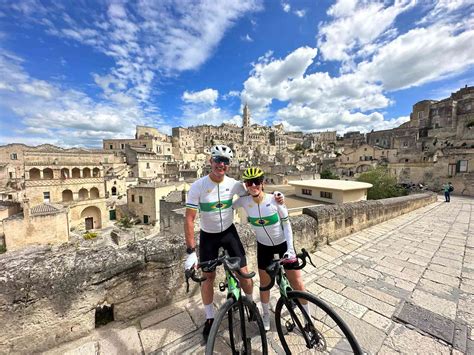 Tour operator cycling