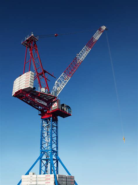 Tower Crane Luffing