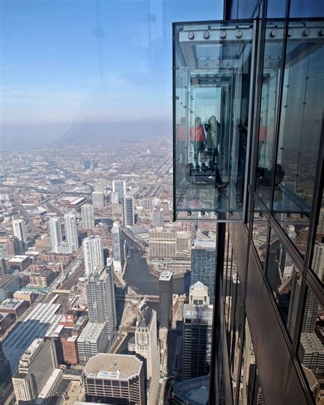 Tower In Chicago With Glass Floor